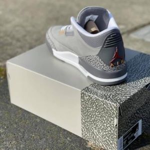 Men’s cool grey 3s